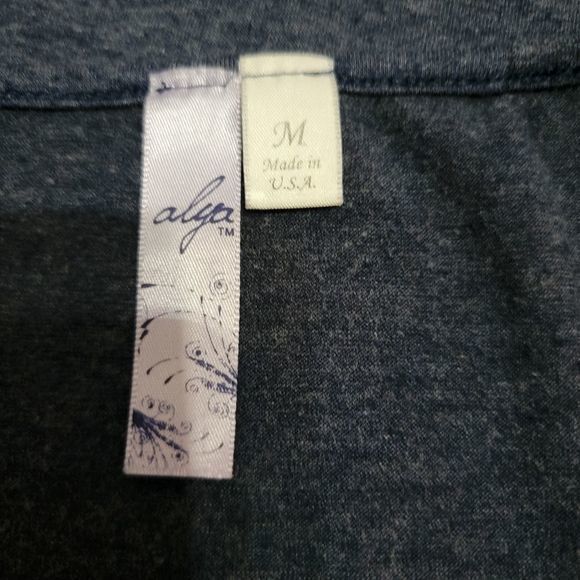 ALYA women's tshirt GO YOUR OWN WAY size medium arrows navy blue short sleeve - Picture 3 of 4